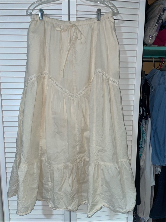 Patrons of Peace Dresses & Skirts - Patrons of Peace Cream Tiered Maxi Skirt with Lace Trim